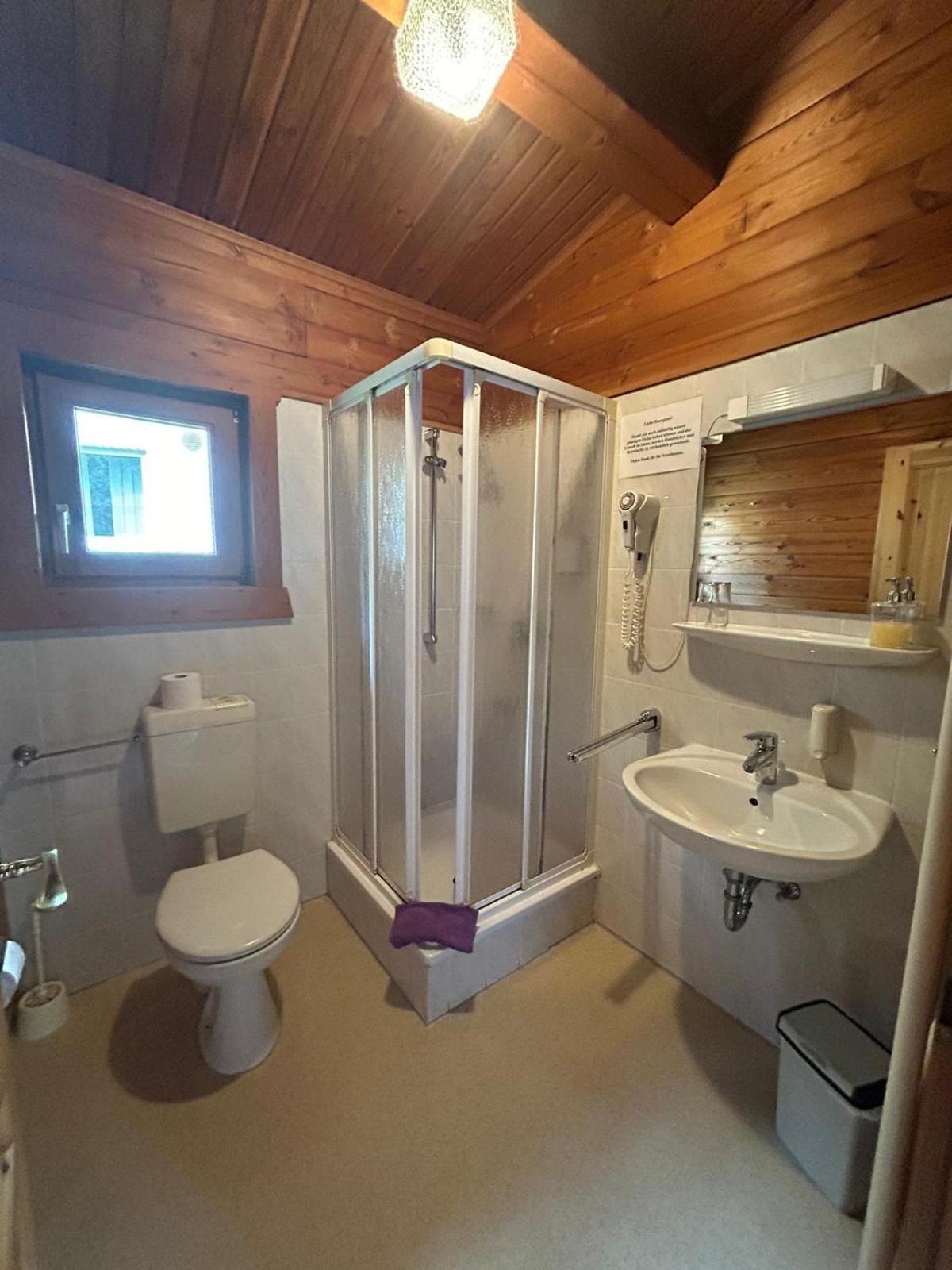 Abb Sportcenter Gaensefurth, Doppelzimmer Ohne Kueche, Standard Doppelzimmer Mit Kueche Hecklingen  Exterior foto